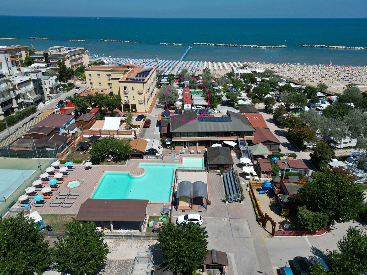 Hotel & Residence